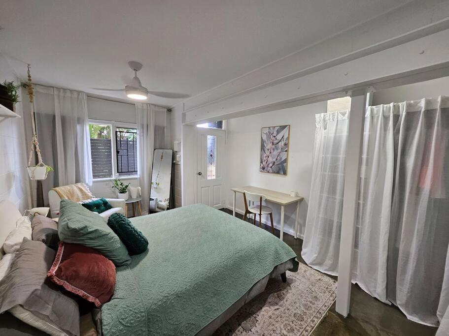 Prime Location: Just Steps Away From Oxford Street Apartment Brisbane